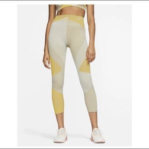 ISO WOMEN NIKE SCULPT ICON CLASH RUNNING TIGHTS L